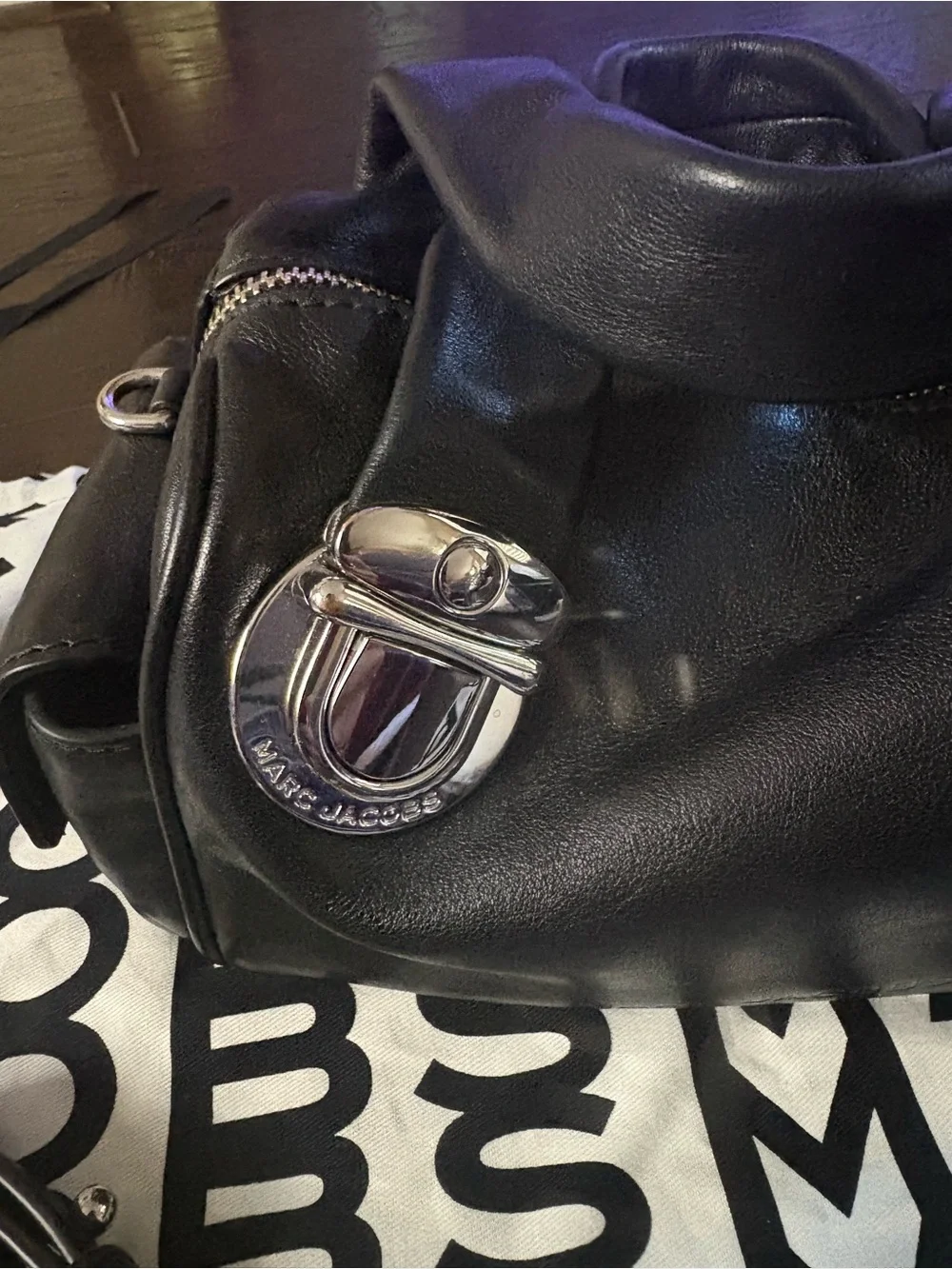Marc Jacobs Black Leather Satchel with Detachable Strap- great condition - Picture 6 of 12